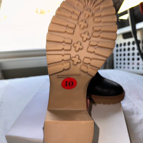 Dolce Vita Caster H20 Bootie - Picture 3 of 4